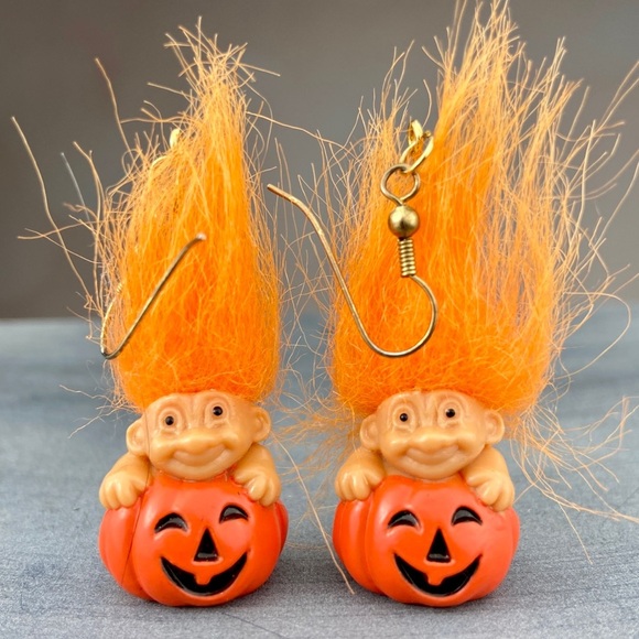 VINTAGE 🌸 90s Halloween Pumpkin Troll Doll Drop Earrings Russ Toys Trolls - Picture 1 of 4